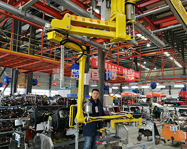 儀表板氣動(dòng)機(jī)械手
